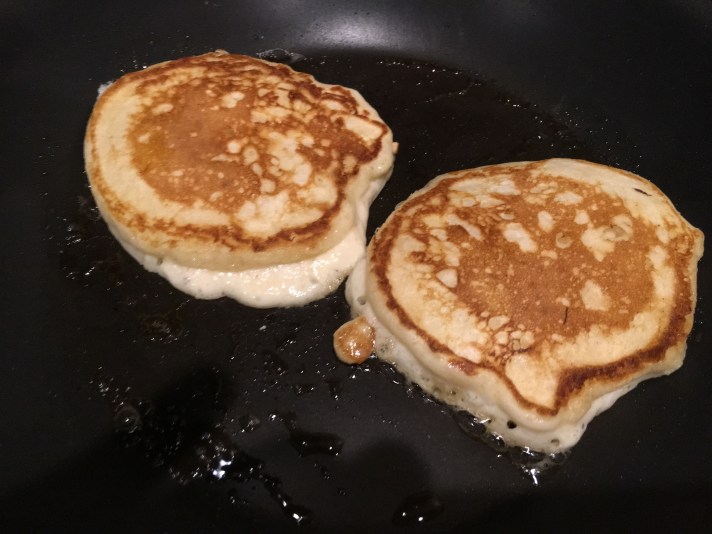 pancakes, banana pancakes, fluffy banana pancakes